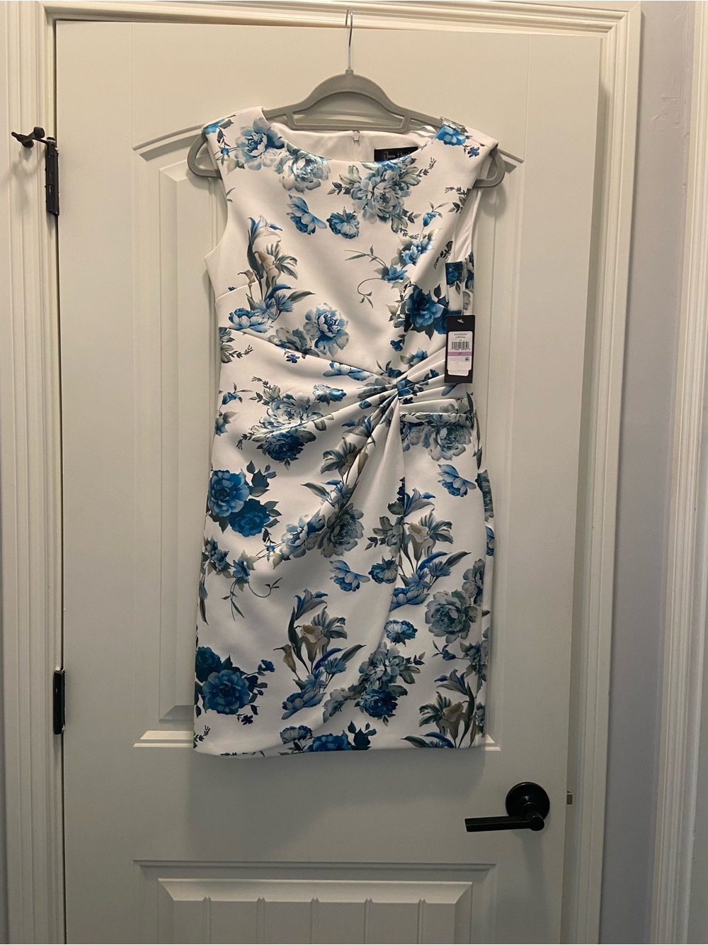 Jessica Howard White Sheath Dress with Blue Floral Print